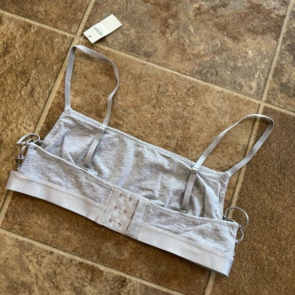 Aerie Real Good Strappy Side Lace Up Bralette Grey 
Size Medium - Picture 6 of 8